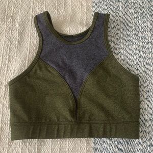 Onzie S/M high neck sports bra